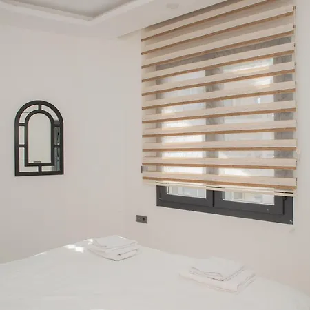 Amazing 2 Bedroom In Location * 库萨达斯