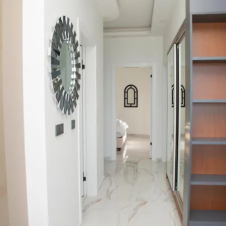 Amazing 2 Bedroom In Location Apartament